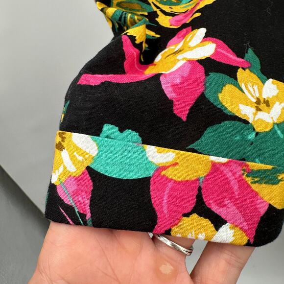 EXPRESS x ROCKY BARNES NWT High Waist Floral Tropical Linen Blend Shorts // XS - Picture 7 of 12